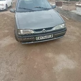 Renault Europa 19 1995