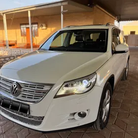 Volkswagen Tiguan 2011