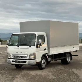 Mitsubishi Canter 2025