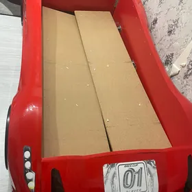 отдам кровать