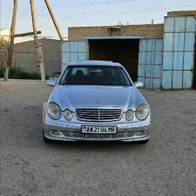 Mercedes-Benz E320 2003