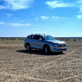 Toyota Highlander 2020