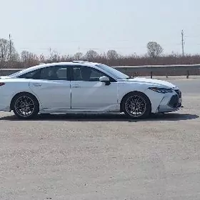 Toyota Avalon 2020