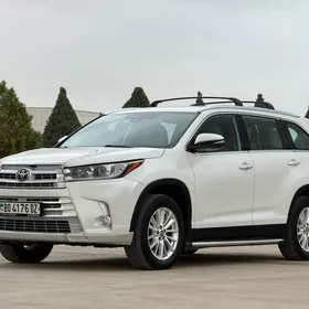 Toyota Highlander 2019