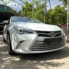 Toyota Camry 2017