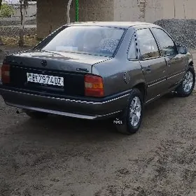 Opel Vectra 1990