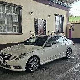 Mercedes-Benz E350 2013