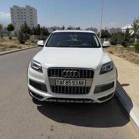 Audi Q7 2012