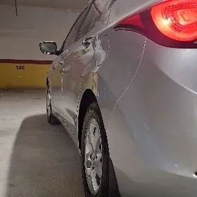 Hyundai Elantra 2014