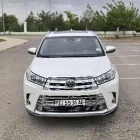 Toyota Highlander 2019