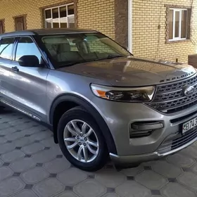 Ford Explorer 2021