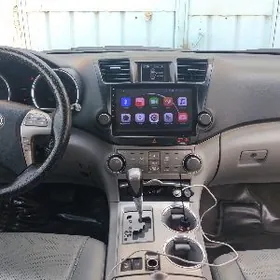 Toyota Highlander 2010