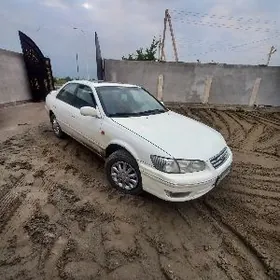 Toyota Camry 1999