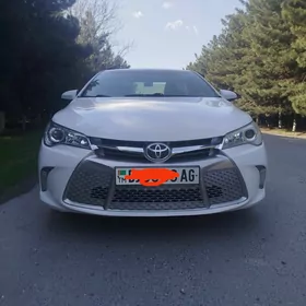 Toyota Camry 2016