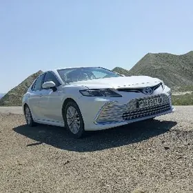 Toyota Camry 2022