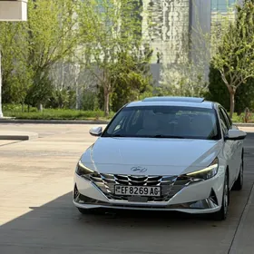 Hyundai Elantra 2021