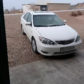 Toyota Camry 2005