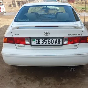Toyota Camry 2000