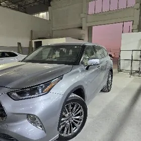 Toyota Highlander 2022
