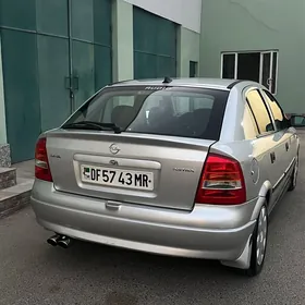 Opel Astra 2001