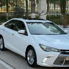 Toyota Camry 2015