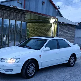 Toyota Camry 1997