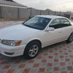 Toyota Camry 2000