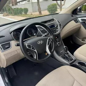 Hyundai Elantra 2014