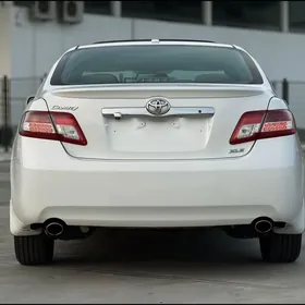 Toyota Camry 2011