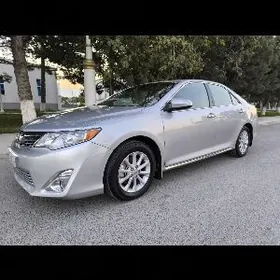 Toyota Camry 2013
