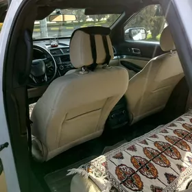 Ford Explorer 2016