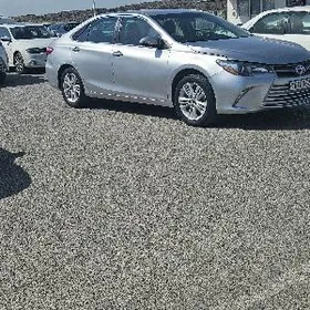 Toyota Camry 2016