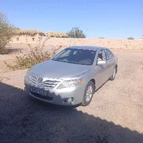 Toyota Camry 2010