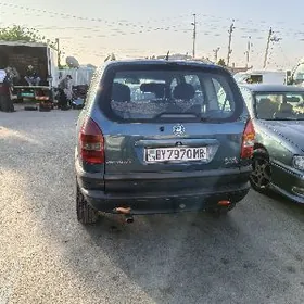 Opel Zafira 2001