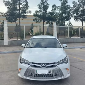 Toyota Camry 2016