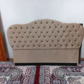 изголовье диваны кровати кресл