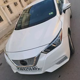 Nissan Versa 2022