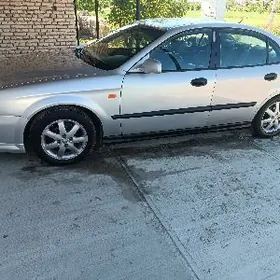 Chevrolet Epica 2003