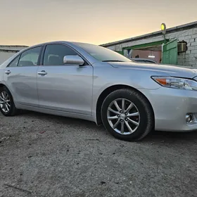 Toyota Camry 2011