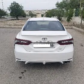 Toyota Camry 2022