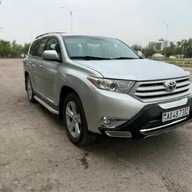 Toyota Highlander 2011