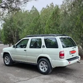 Nissan Pathfinder 2004