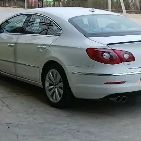 Volkswagen CC 2011