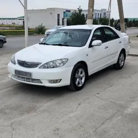 Toyota Camry 2005