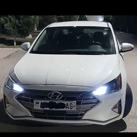 Hyundai Elantra 2020