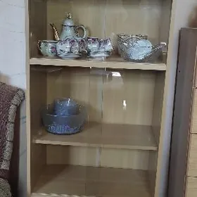 трюмо и шкаф