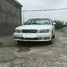 Nissan Cefiro 1995