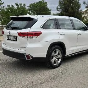 Toyota Highlander 2019