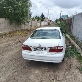Nissan Maxima 2000