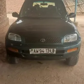 Toyota RAV4 2000